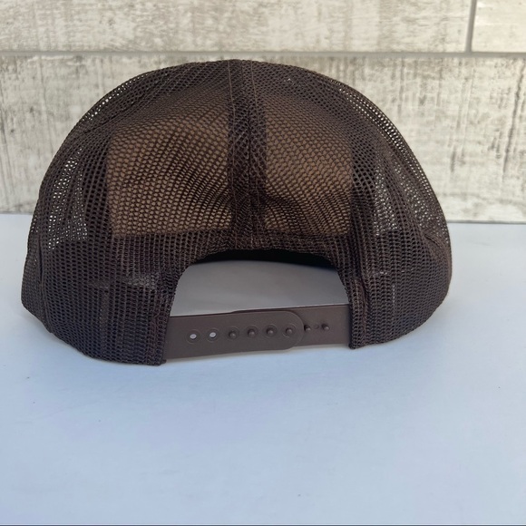 Vintage Snapback Trucker Hat - Picture 3 of 6